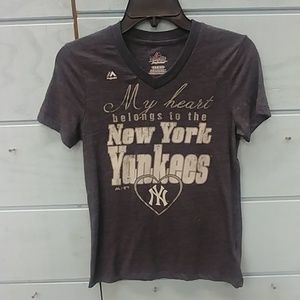 Women's New York Yankees T-Shirt Size M 10/12
